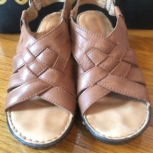 Light brown Born faux leather wedge sandal size 8